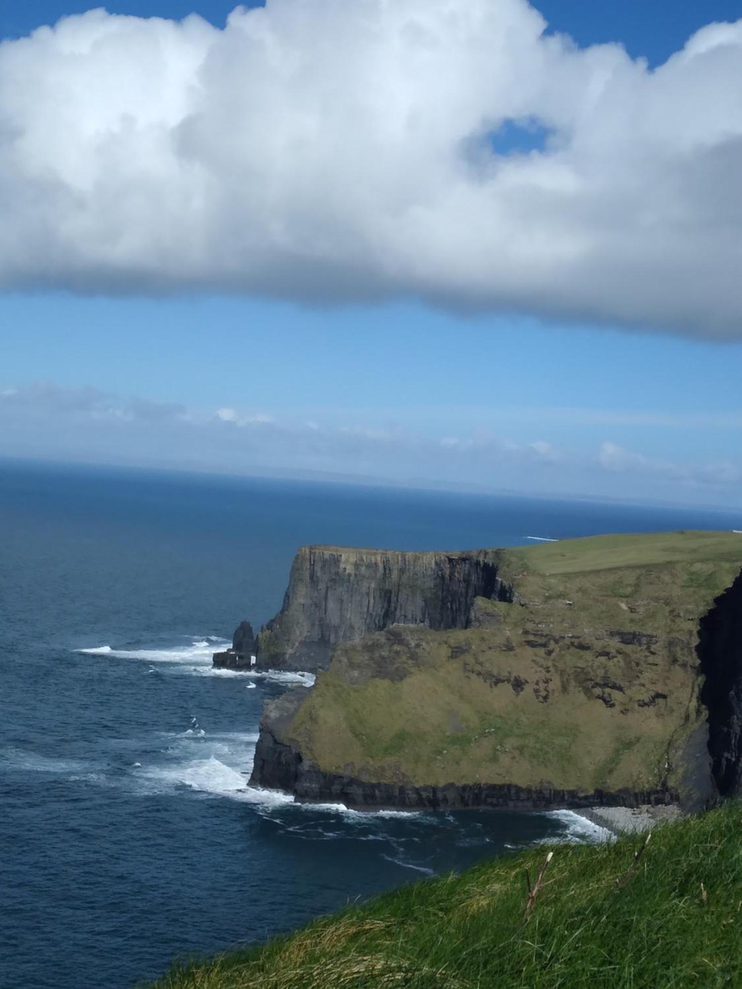Next Stop Cliffs Of Moher Лисканнор Экстерьер фото
